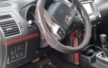 Toyota Land Cruiser Prado 150 рестайлинг 2, 2016 год, 3 329 000 рублей, 7 фотография