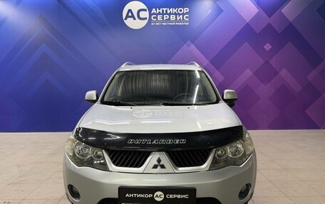 Mitsubishi Outlander III рестайлинг 3, 2008 год, 1 086 000 рублей, 2 фотография