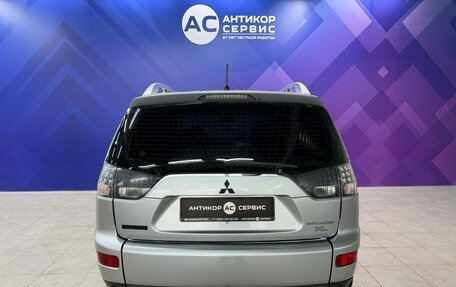 Mitsubishi Outlander III рестайлинг 3, 2008 год, 1 086 000 рублей, 7 фотография