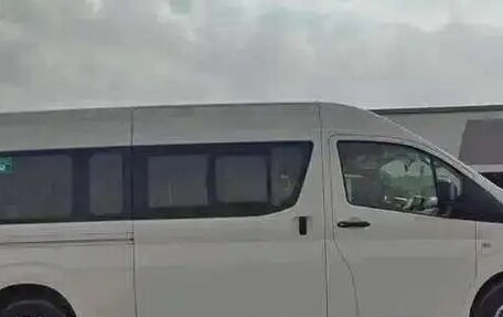 Toyota HiAce H300, 2025 год, 11 990 000 рублей, 3 фотография