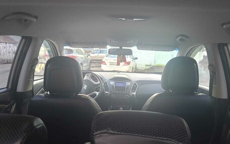 Hyundai ix35 I рестайлинг, 2010 год, 920 000 рублей, 18 фотография