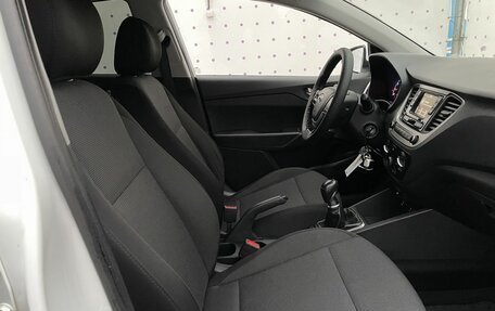 Hyundai Solaris II рестайлинг, 2017 год, 1 115 000 рублей, 12 фотография