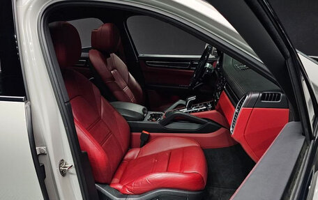 Porsche Cayenne III, 2022 год, 7 500 000 рублей, 10 фотография