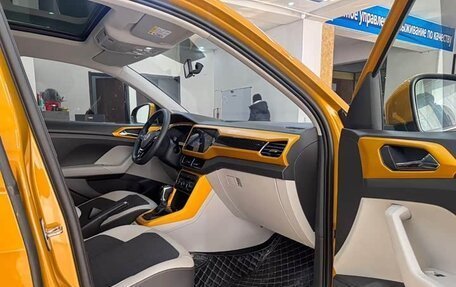 Volkswagen T-Cross I, 2021 год, 1 770 000 рублей, 10 фотография