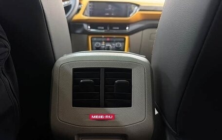 Volkswagen T-Cross I, 2021 год, 1 770 000 рублей, 17 фотография