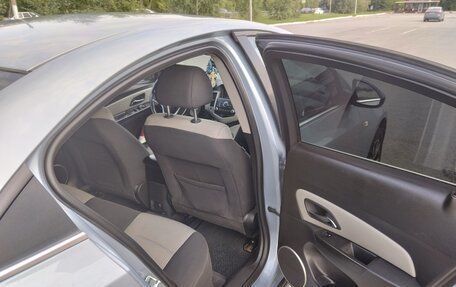 Chevrolet Cruze II, 2011 год, 830 000 рублей, 5 фотография