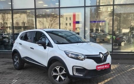 Renault Kaptur I рестайлинг, 2018 год, 1 320 000 рублей, 3 фотография