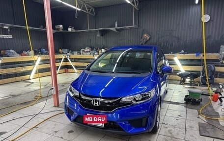 Honda Fit III, 2015 год, 1 350 000 рублей, 4 фотография