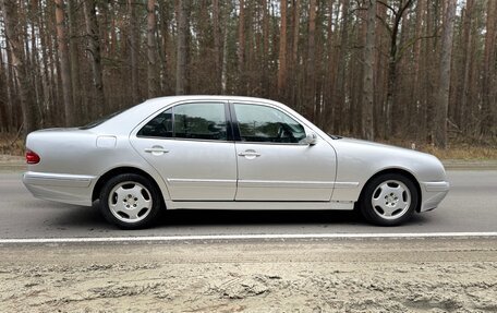 Mercedes-Benz E-Класс, 2001 год, 650 000 рублей, 6 фотография