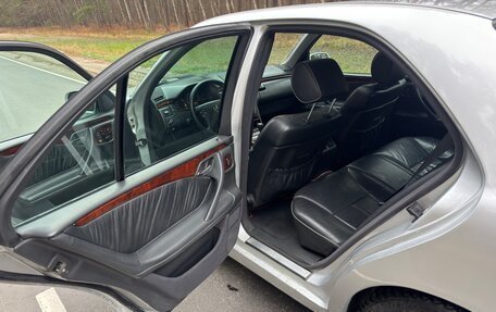 Mercedes-Benz E-Класс, 2001 год, 650 000 рублей, 14 фотография