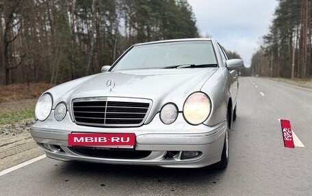Mercedes-Benz E-Класс, 2001 год, 650 000 рублей, 9 фотография