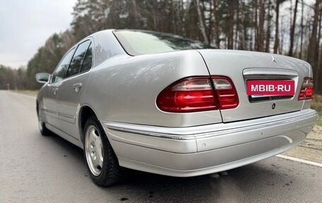 Mercedes-Benz E-Класс, 2001 год, 650 000 рублей, 12 фотография