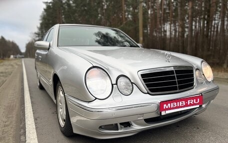 Mercedes-Benz E-Класс, 2001 год, 650 000 рублей, 10 фотография