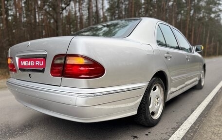 Mercedes-Benz E-Класс, 2001 год, 650 000 рублей, 11 фотография