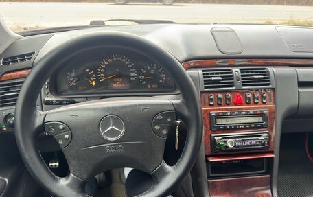 Mercedes-Benz E-Класс, 2001 год, 650 000 рублей, 19 фотография