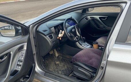 Hyundai Avante, 2011 год, 990 000 рублей, 6 фотография