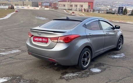 Hyundai Avante, 2011 год, 990 000 рублей, 4 фотография