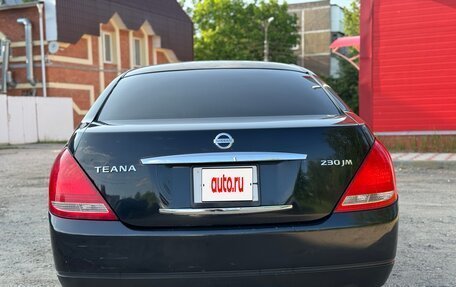 Nissan Teana, 2003 год, 650 000 рублей, 4 фотография