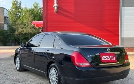 Nissan Teana, 2003 год, 650 000 рублей, 3 фотография