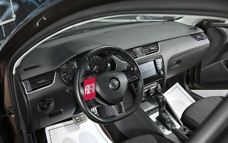 Skoda Octavia, 2017 год, 1 435 000 рублей, 8 фотография