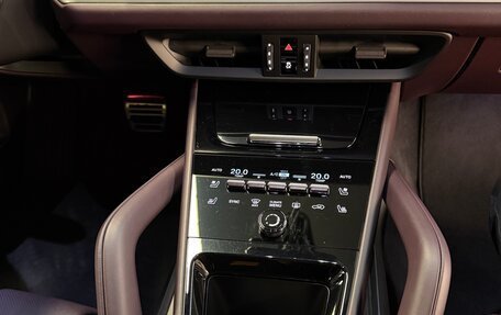 Porsche Cayenne III, 2024 год, 17 700 000 рублей, 15 фотография