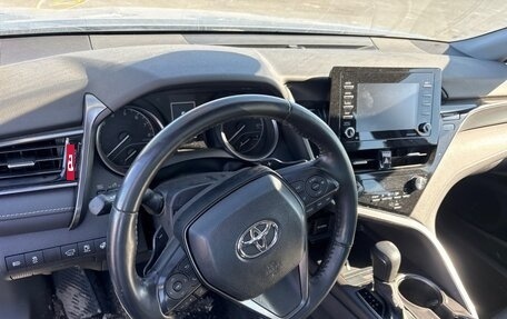 Toyota Camry, 2023 год, 2 900 000 рублей, 9 фотография