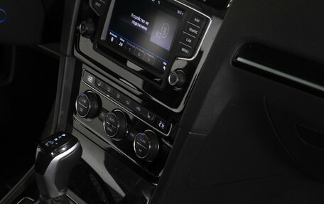 Volkswagen Golf VII, 2016 год, 1 458 000 рублей, 16 фотография