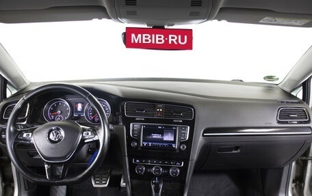 Volkswagen Golf VII, 2016 год, 1 458 000 рублей, 13 фотография