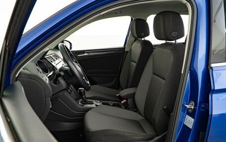 Volkswagen Tiguan II, 2018 год, 2 784 818 рублей, 10 фотография