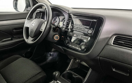 Mitsubishi Outlander III рестайлинг 3, 2012 год, 1 197 000 рублей, 9 фотография