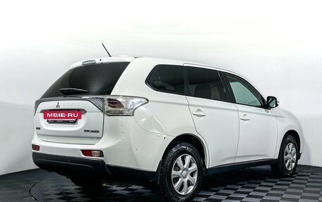Mitsubishi Outlander III рестайлинг 3, 2012 год, 1 197 000 рублей, 5 фотография
