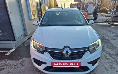 Renault Logan II, 2020 год, 950 000 рублей, 11 фотография