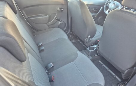 Renault Logan II, 2020 год, 950 000 рублей, 37 фотография