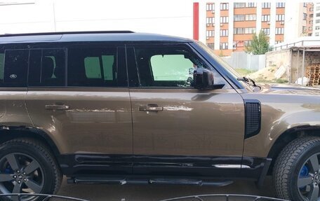 Land Rover Defender II, 2021 год, 7 900 000 рублей, 4 фотография