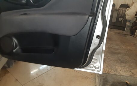 Mitsubishi Space Star I рестайлинг, 2004 год, 485 000 рублей, 10 фотография