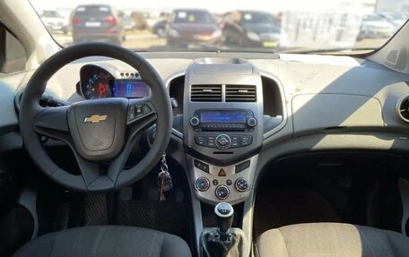 Chevrolet Aveo III, 2013 год, 650 000 рублей, 4 фотография