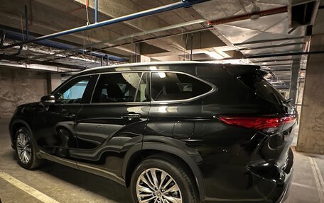 Toyota Highlander, 2024 год, 6 980 000 рублей, 2 фотография