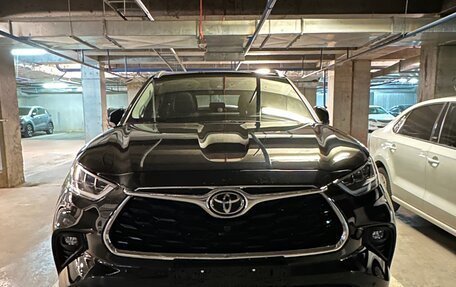 Toyota Highlander, 2024 год, 6 980 000 рублей, 8 фотография