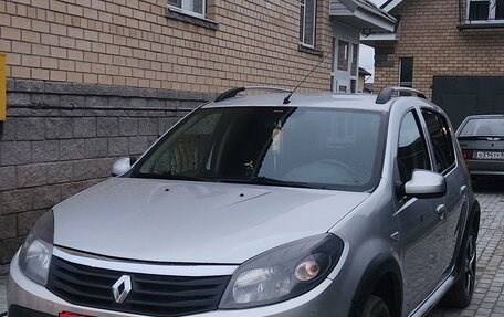 Renault Sandero I, 2013 год, 685 000 рублей, 2 фотография