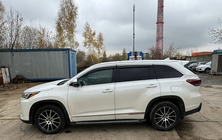 Toyota Highlander III, 2018 год, 3 750 000 рублей, 6 фотография