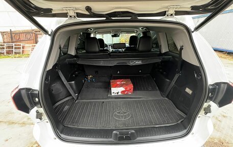 Toyota Highlander III, 2018 год, 3 750 000 рублей, 12 фотография