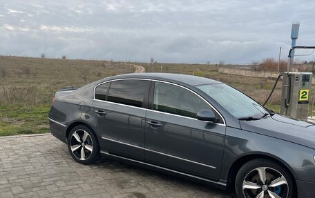 Volkswagen Passat B6, 2010 год, 1 100 000 рублей, 2 фотография