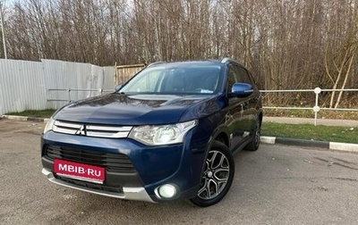 Mitsubishi Outlander III рестайлинг 3, 2014 год, 1 490 000 рублей, 1 фотография