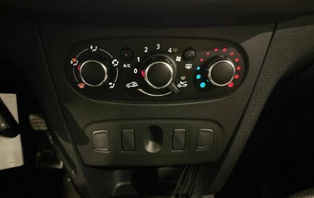 Renault Sandero II рестайлинг, 2020 год, 1 280 000 рублей, 15 фотография