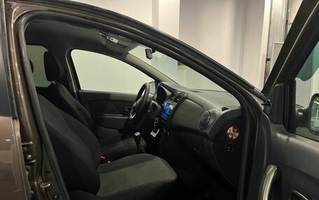 Renault Sandero II рестайлинг, 2020 год, 1 280 000 рублей, 28 фотография