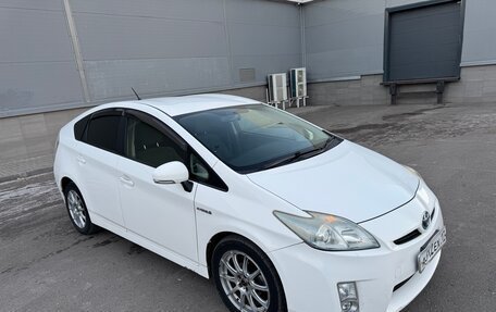 Toyota Prius, 2011 год, 820 000 рублей, 6 фотография