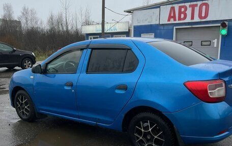 Renault Logan II, 2017 год, 645 000 рублей, 3 фотография