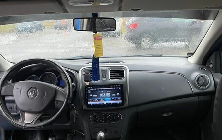 Renault Logan II, 2017 год, 645 000 рублей, 9 фотография