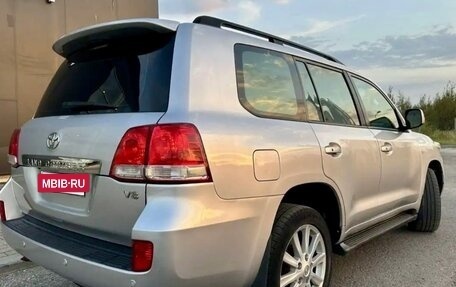 Toyota Land Cruiser 200, 2008 год, 2 400 000 рублей, 3 фотография