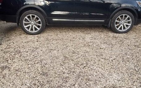 Ford Explorer VI, 2017 год, 3 100 000 рублей, 3 фотография